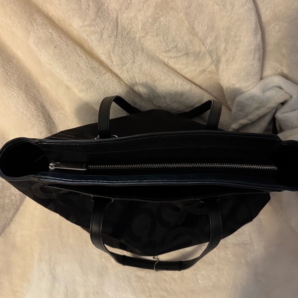 Coach Black Tote Bag - Picture 2 of 9